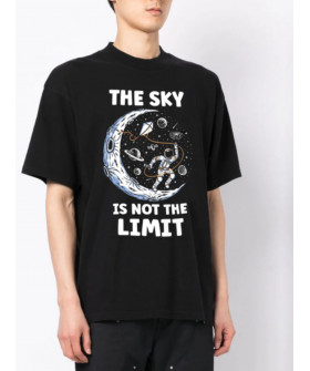 Футболка Trace of Space Oversize мужская черная "The sky is not the limit"