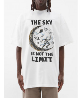 Футболка Trace of Space Oversize мужская белая "The sky is not the limit"